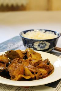 Gà kho Adobo Philippines