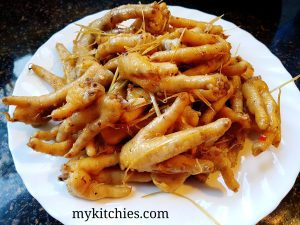 Chân gà chiên sốt tỏi kiểu Thái