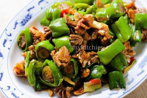 Mề gà xào ớt xanh Tứ Xuyên