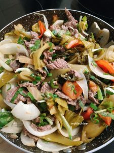 Thịt bò xào dưa chua