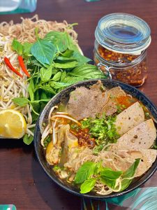 Bún bò Huế