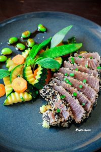 Steak cá ngừ kèm sốt Teriyaki đơn giản